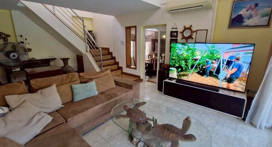 Casa en venta y en alquiler de 4 habitaciones en East Pattaya, Pattaya