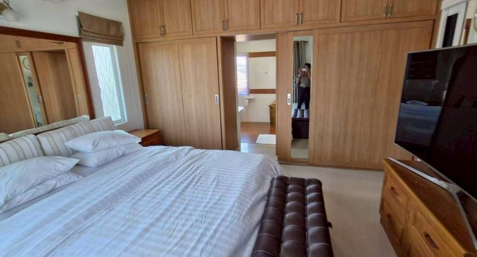 Casa en venta y en alquiler de 4 habitaciones en East Pattaya, Pattaya
