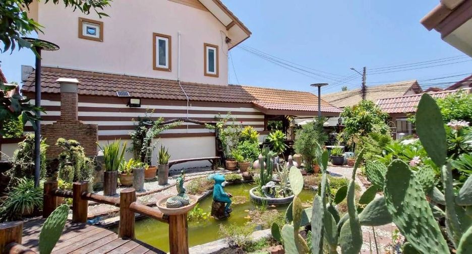 Casa en venta y en alquiler de 4 habitaciones en East Pattaya, Pattaya