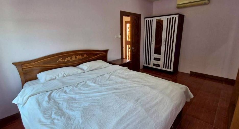 Casa en venta y en alquiler de 4 habitaciones en East Pattaya, Pattaya