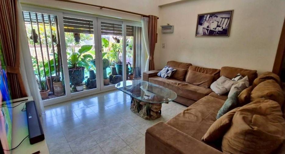 Casa en venta y en alquiler de 4 habitaciones en East Pattaya, Pattaya