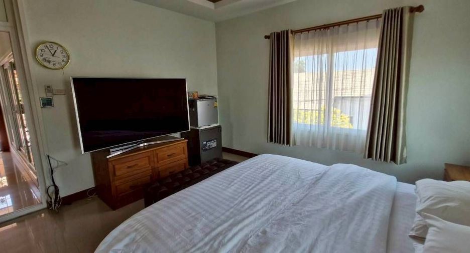 Casa en venta y en alquiler de 4 habitaciones en East Pattaya, Pattaya
