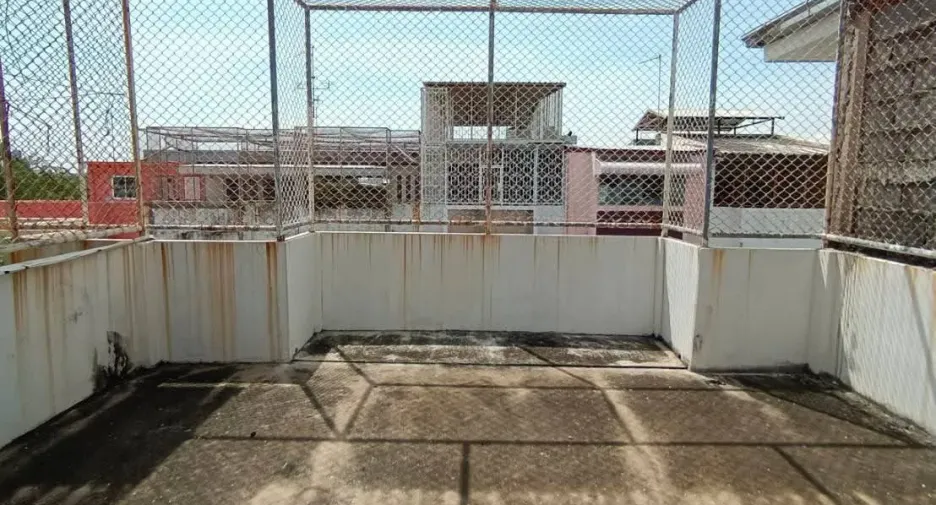 For sale 5 bedrooms townhouse in Bang Phlat, Bangkok