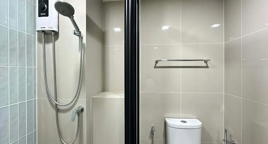 For rent 1 bed condo in Phaya Thai, Bangkok
