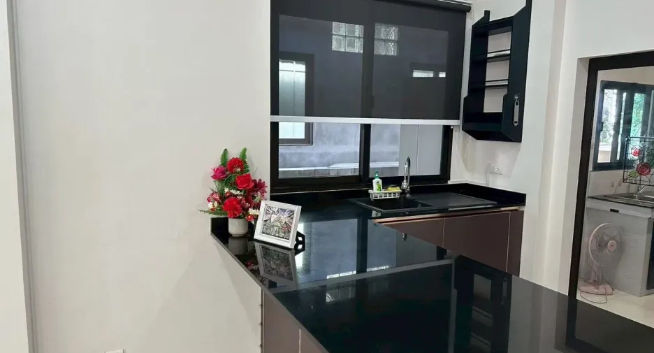 Haus zur Miete mit 4 Zimmer in Bang Phli, Samut Prakan