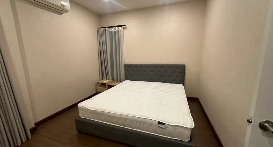 Haus zur Miete mit 4 Zimmer in Bang Phli, Samut Prakan