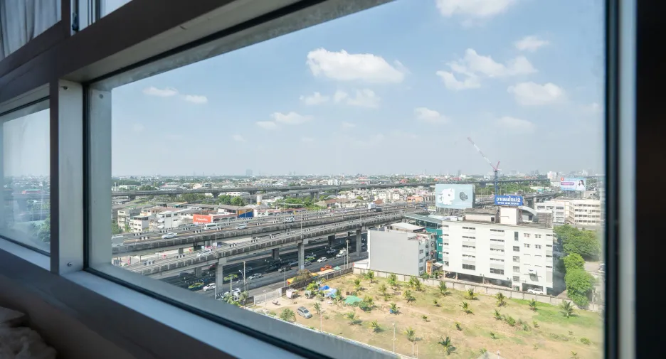 For sale 1 bed condo in Taling Chan, Bangkok