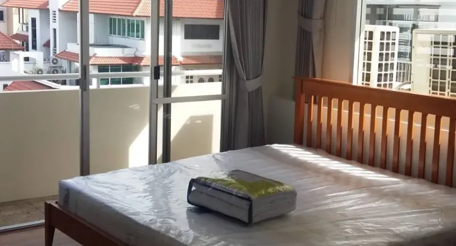 For sale 2 bedrooms condo in Watthana, Bangkok