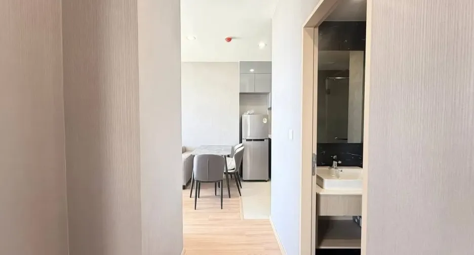 For rent 2 bedrooms condo in Bang Na, Bangkok