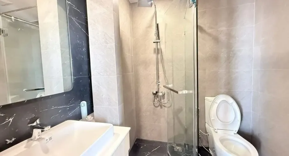For rent 2 bedrooms condo in Bang Na, Bangkok