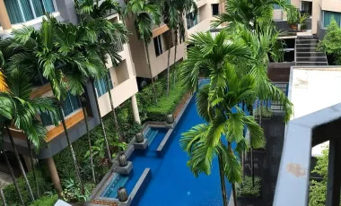 For rent 2 bedrooms condo in Yan Nawa, Bangkok
