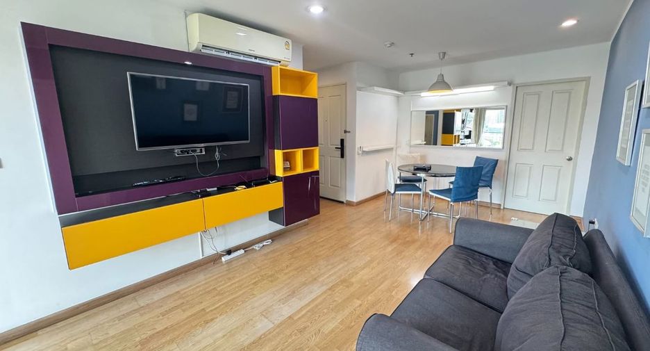 For rent 2 bedrooms condo in Phaya Thai, Bangkok