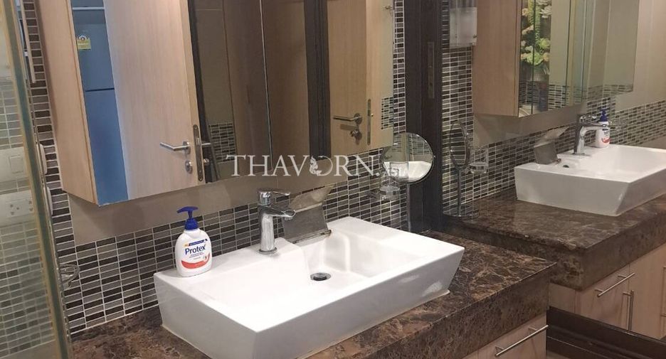 For sale studio condo in Pratumnak, Pattaya