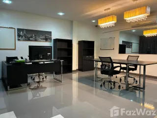 出售 和 出租 3 卧室 联排别墅 在 Bang Lamung, Chon Buri