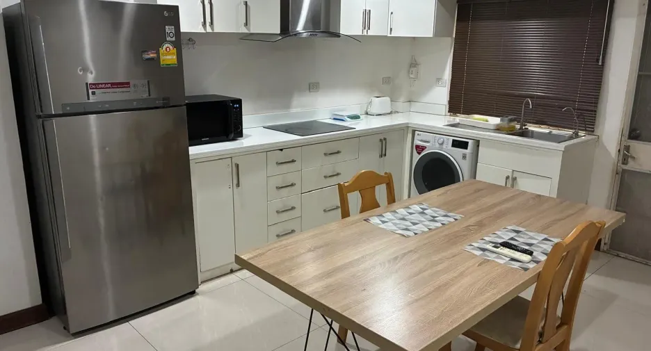 For sale and for rent 3 bedrooms townhouse in South Pattaya, Pattaya