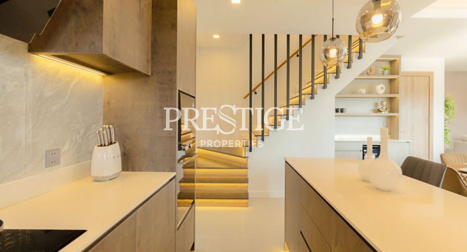 For sale 3 bedrooms house in Jomtien, Pattaya