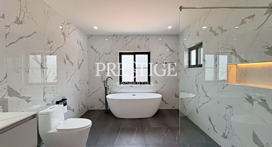 For sale and for rent 4 bedrooms house in East Pattaya, Pattaya