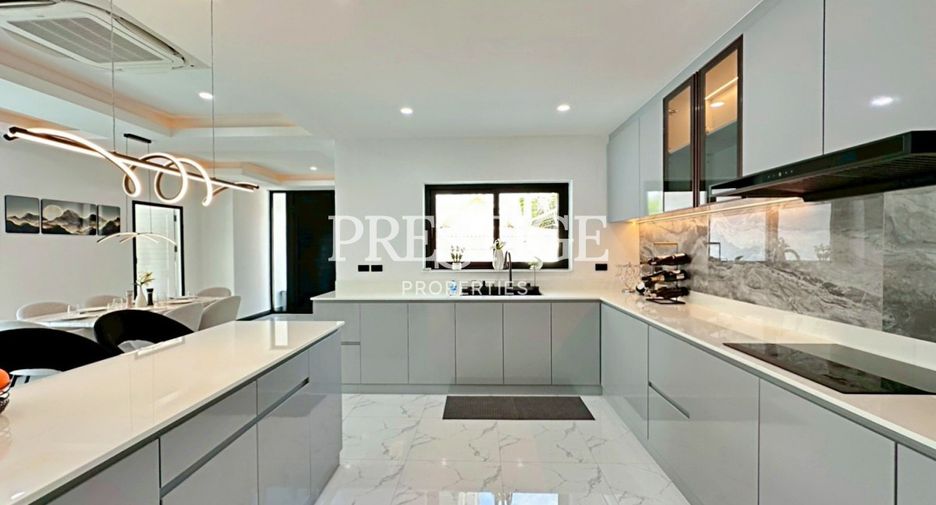 For sale and for rent 4 bedrooms house in East Pattaya, Pattaya