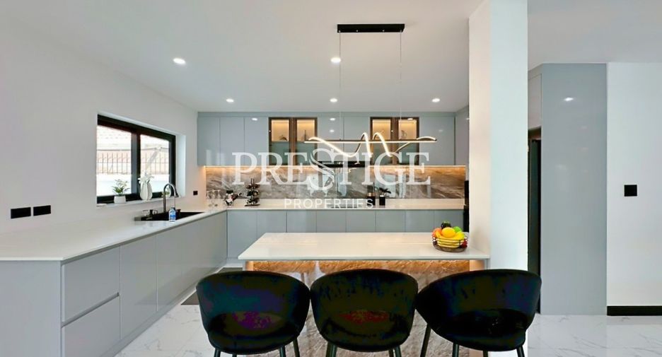 For sale and for rent 4 bedrooms house in East Pattaya, Pattaya