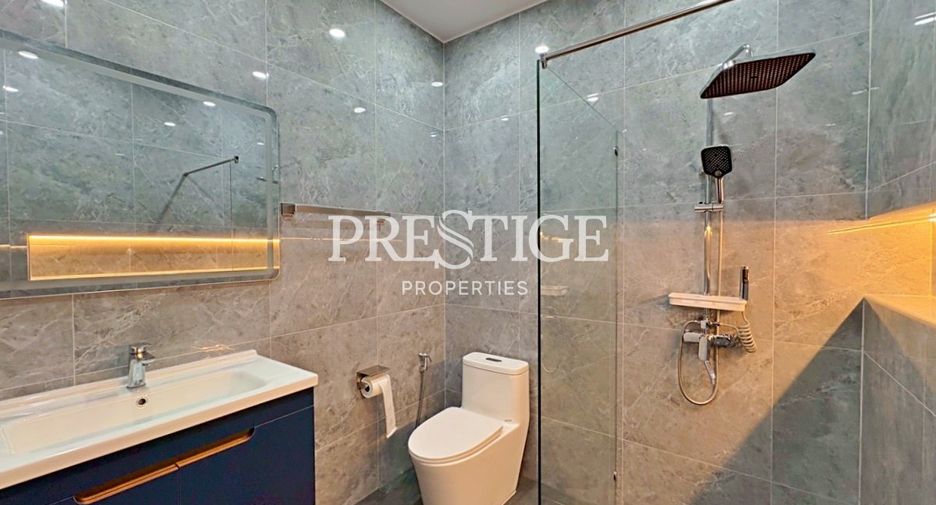 For sale and for rent 4 bedrooms house in East Pattaya, Pattaya