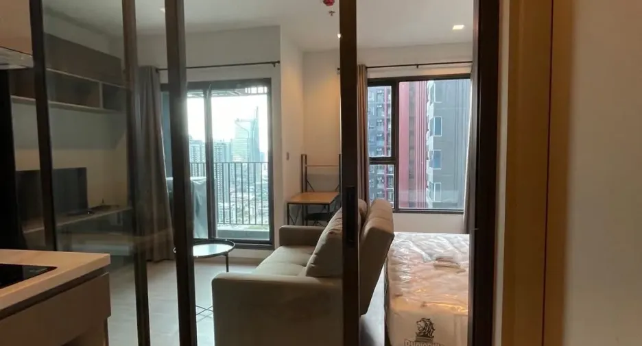 For rent 1 bed condo in Huai Khwang, Bangkok