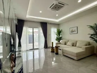 Villa zur Miete mit 4 Zimmer in Bang Lamung, Chonburi