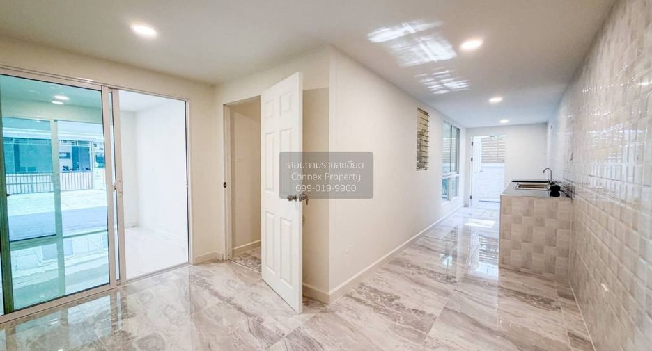 For sale 4 bedrooms house in Pak Kret, Nonthaburi