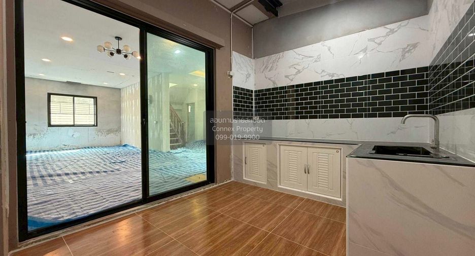 For sale 4 bedrooms house in Bang Bon, Bangkok