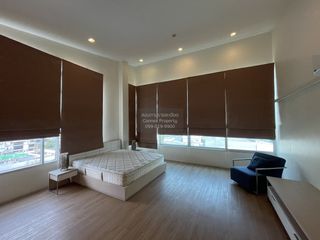 For sale 3 bedrooms condo in Phaya Thai, Bangkok