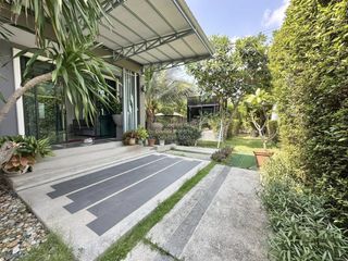 Casa en venta de 4 habitaciones en Suan Luang, Bangkok