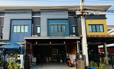 Reihenhaus zum Kauf mit 3 Zimmer in Khlong Luang, Pathum Thani