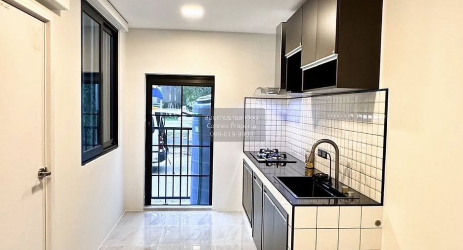 À vendre 3 chambres maison de ville à Bang Kruai, Nonthaburi