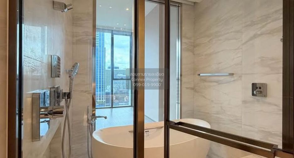 À vendre 2 chambres condo à Pathum Wan, Bangkok