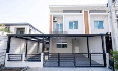 For sale 3 bedrooms townhouse in Bang Phli, Samut Prakan