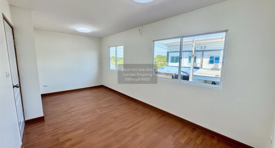 For sale 3 bedrooms townhouse in Bang Phli, Samut Prakan