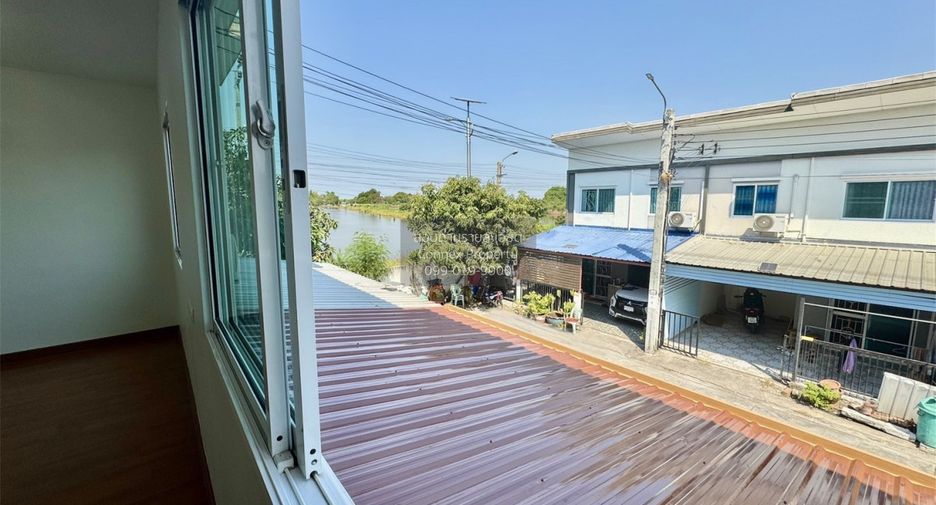 For sale 3 bedrooms townhouse in Bang Phli, Samut Prakan