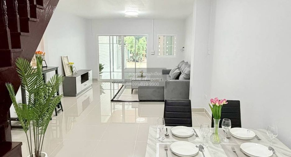 Casa adosada en venta de 3 habitaciones en Mueang Nonthaburi, Nonthaburi