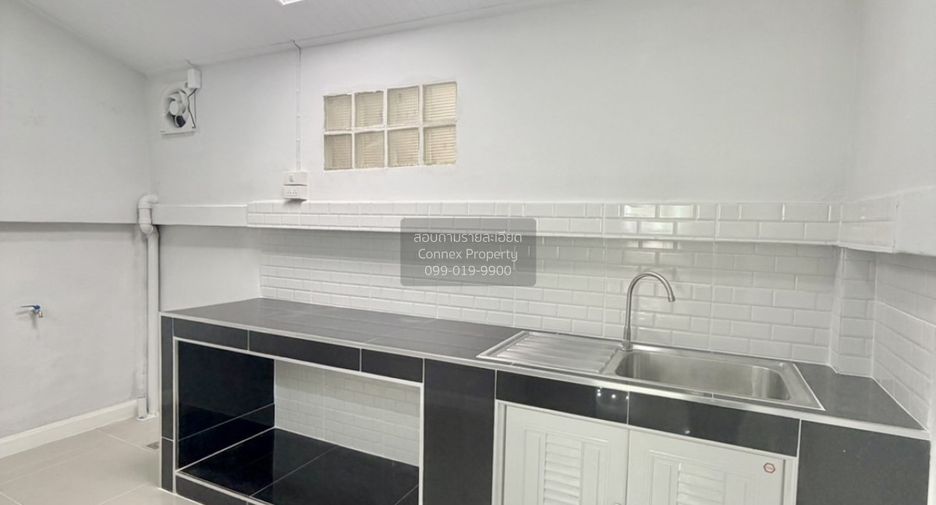 Casa adosada en venta de 2 habitaciones en Mueang Nonthaburi, Nonthaburi