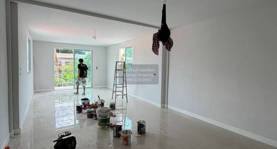 Reihenhaus zum Kauf mit 2 Zimmer in Mueang Nonthaburi, Nonthaburi