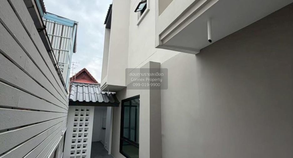 For sale 2 bedrooms townhouse in Bueng Kum, Bangkok