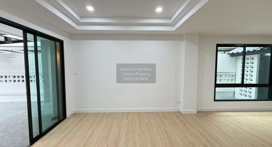 For sale 2 bedrooms townhouse in Bueng Kum, Bangkok