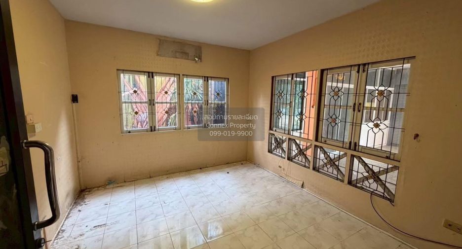 For sale 5 bedrooms house in Bang Bua Thong, Nonthaburi