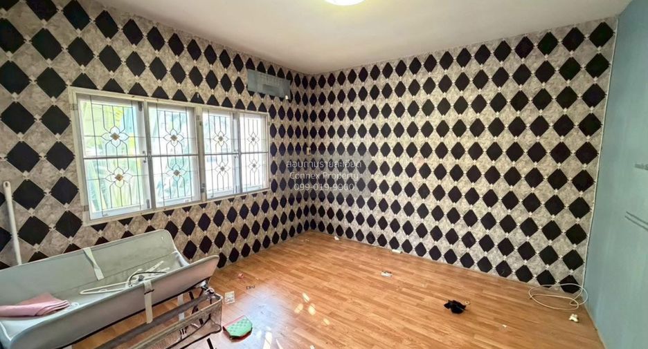 For sale 5 bedrooms house in Bang Bua Thong, Nonthaburi