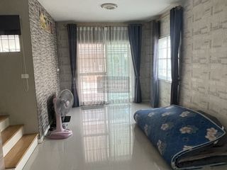 For sale 3 bedrooms townhouse in Mueang Samut Prakan, Samut Prakan