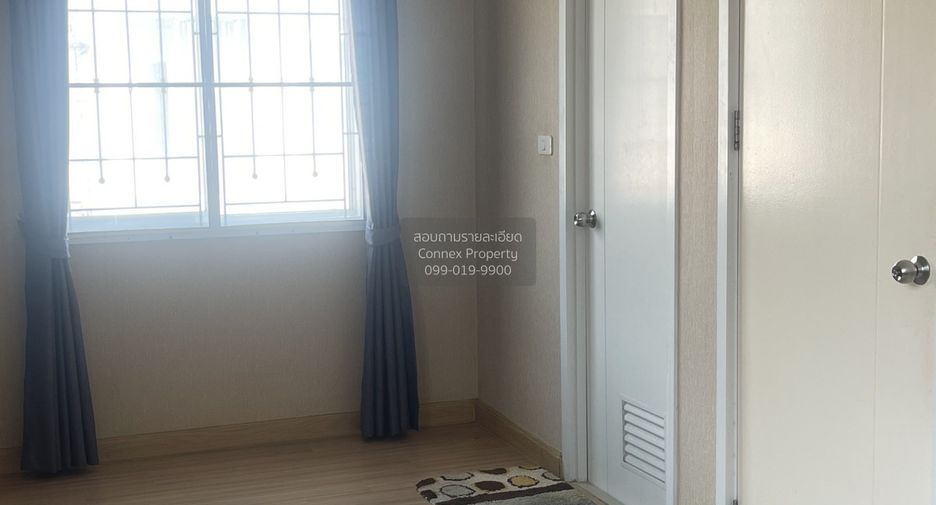 For sale 3 bedrooms townhouse in Mueang Samut Prakan, Samut Prakan