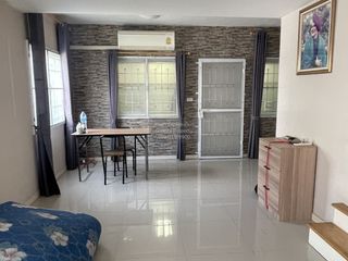 For sale 3 bedrooms townhouse in Mueang Samut Prakan, Samut Prakan