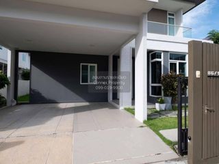 Casa en venta de 4 habitaciones en Bang Phli, Samut Prakan