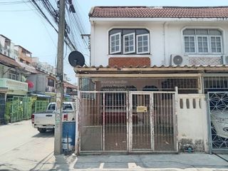 出售 2 卧室 联排别墅 在 Mueang Nonthaburi, Nonthaburi