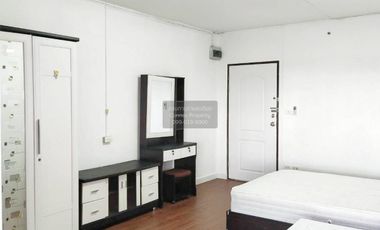 For sale 1 bed condo in Huai Khwang, Bangkok