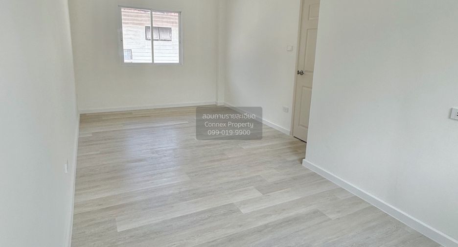 For sale 4 bedrooms townhouse in Bueng Kum, Bangkok
